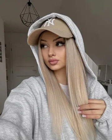 Halkalı Escort Bayan Henüz 19 Yaşında - Super Oral 1 Halkalı Escort