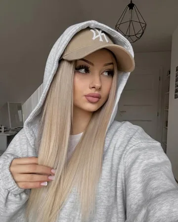 Halkalı Escort Bayan Henüz 19 Yaşında - Super Oral 2 Halkalı Escort